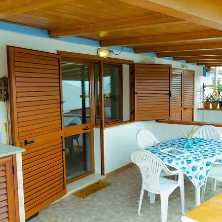 Comfy X5 - W/ Terrace