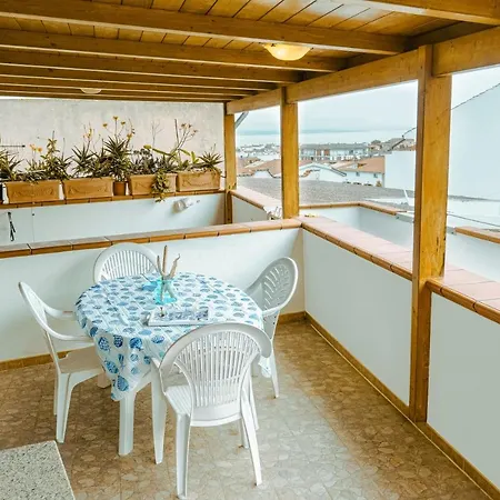 Comfy X5 - W/ Terrace