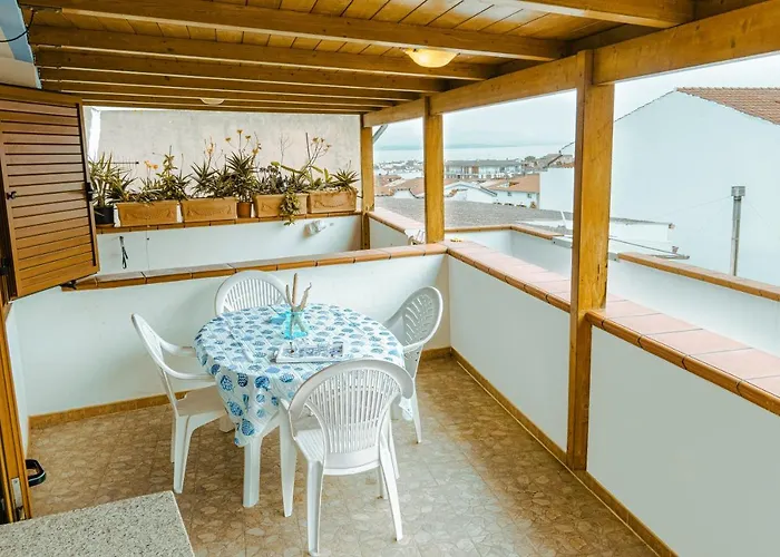 Comfy X5 - W/ Terrace